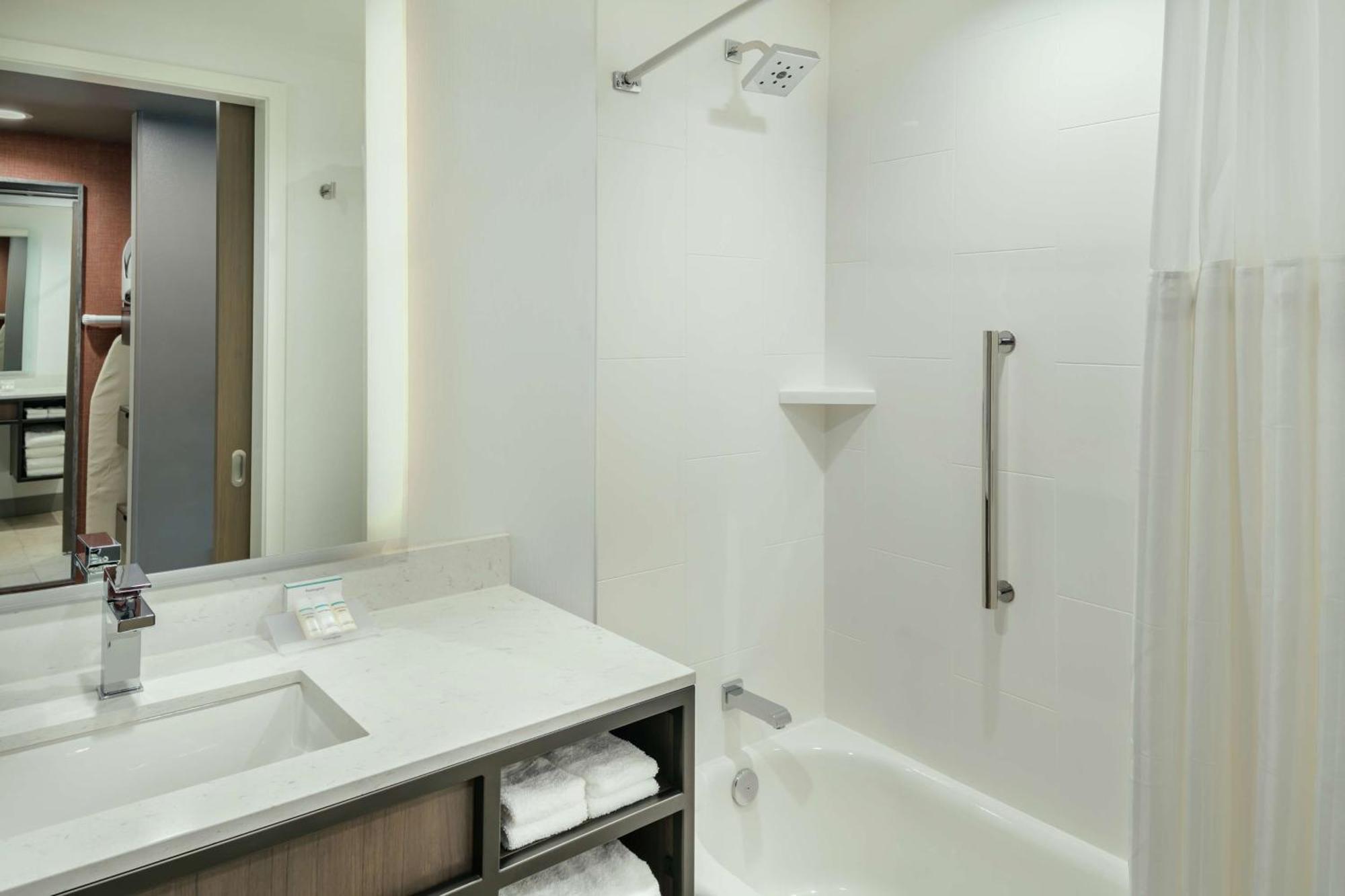 Hilton Garden Inn Wenatchee, Wa Экстерьер фото