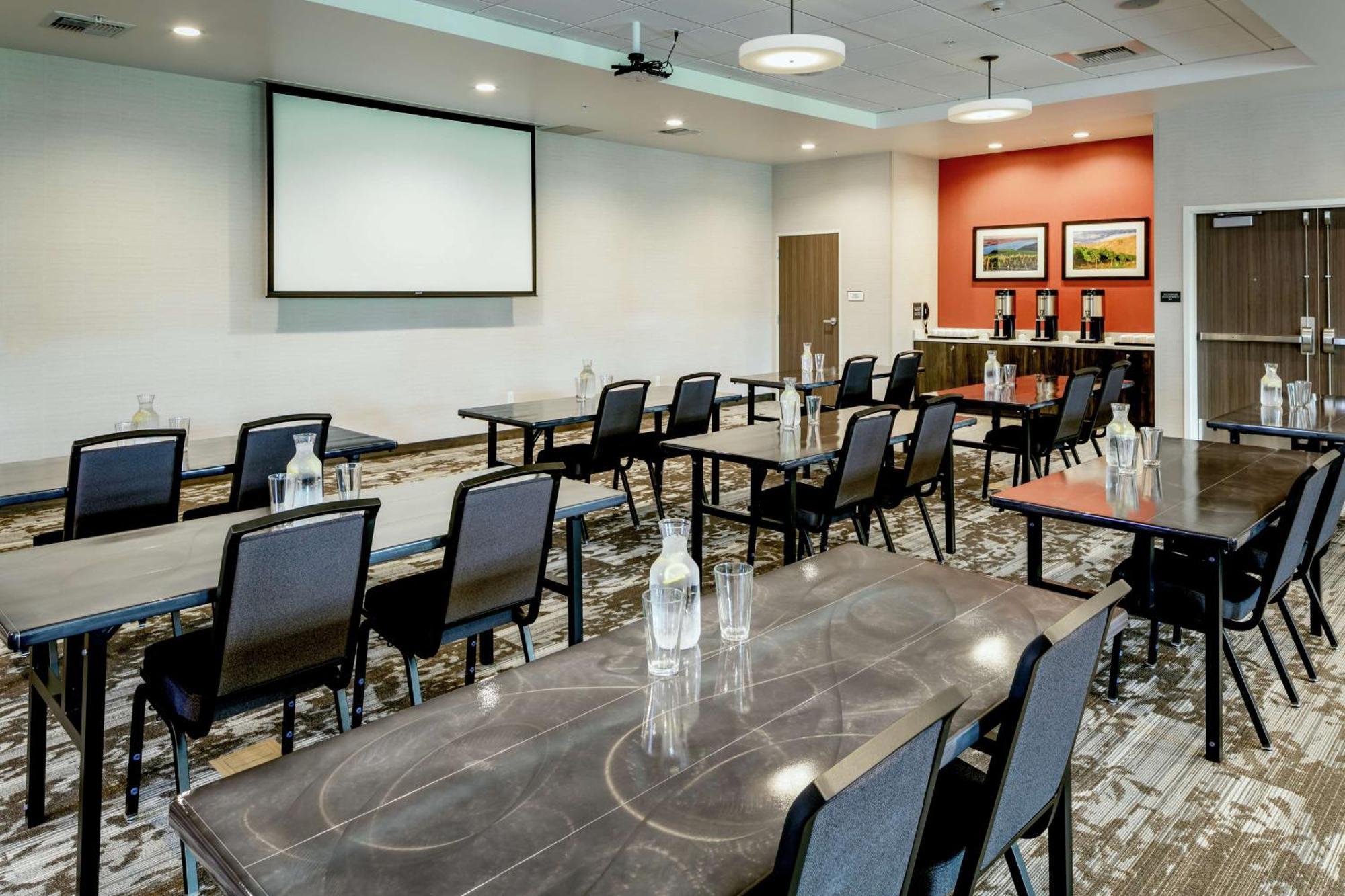 Hilton Garden Inn Wenatchee, Wa Экстерьер фото