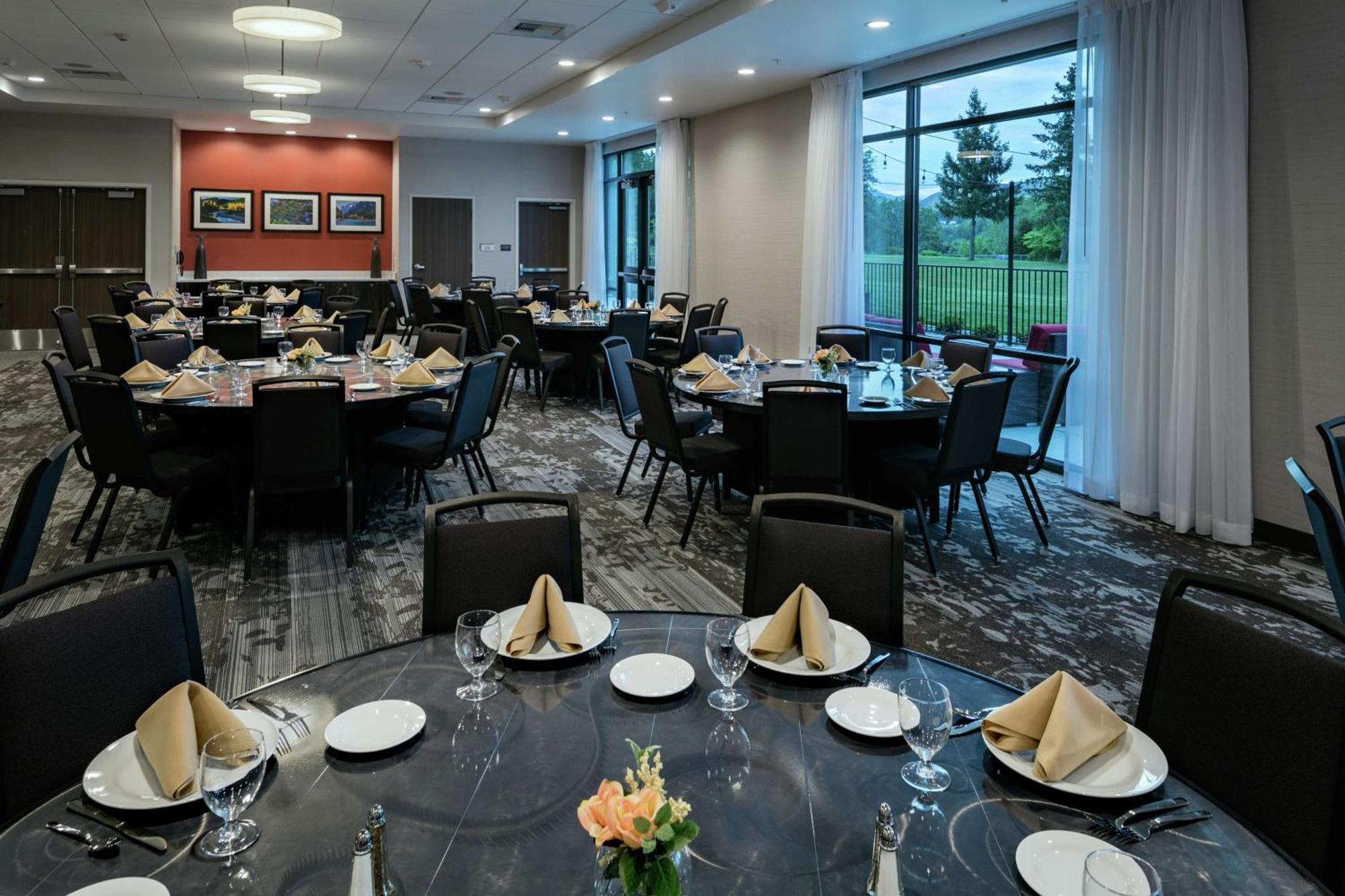 Hilton Garden Inn Wenatchee, Wa Экстерьер фото