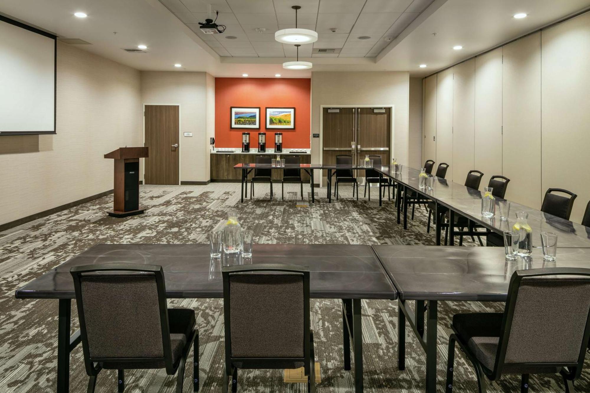 Hilton Garden Inn Wenatchee, Wa Экстерьер фото